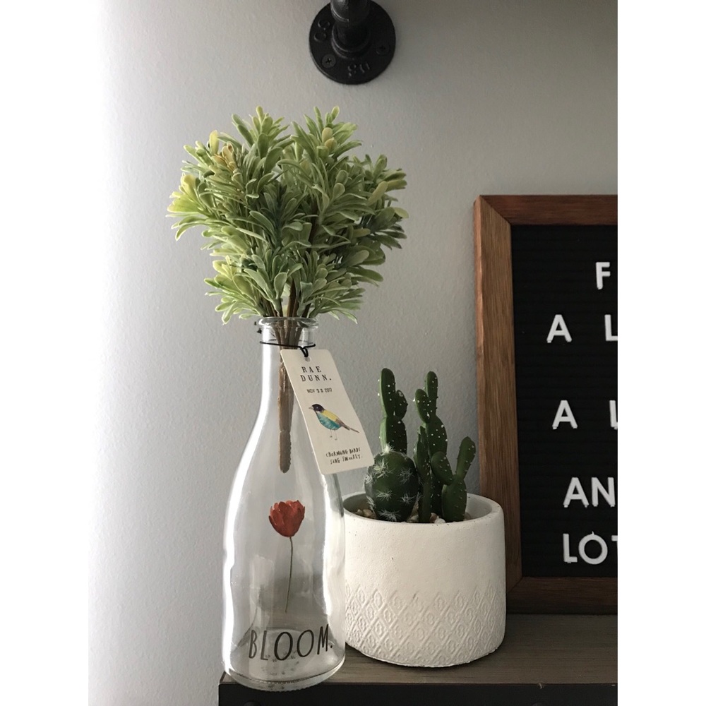 Rae Dunn Small ‘Bloom’ Vase